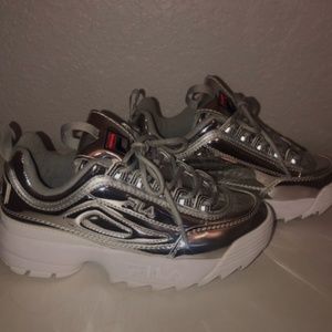 Women’s Fila Disrupter 2 Premium Metallic Silver